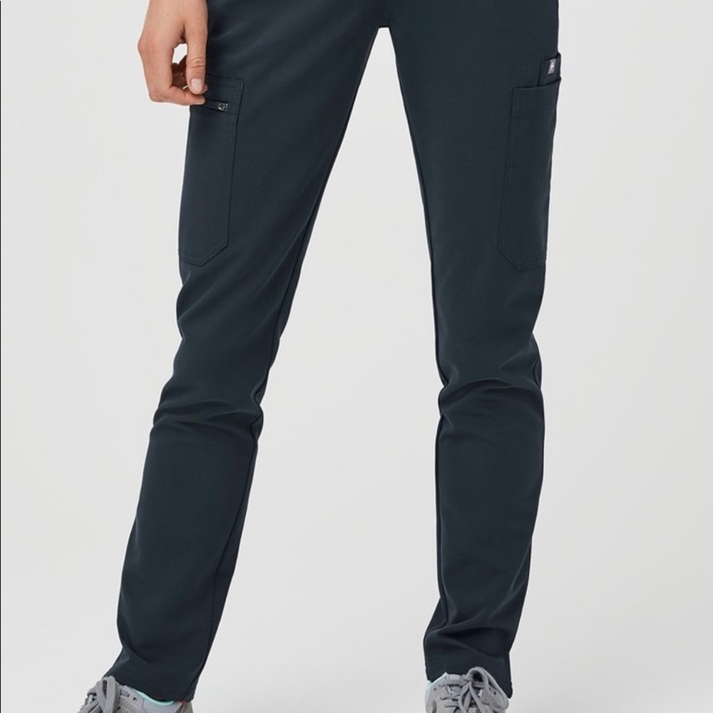 BNWT Dark Harbor FIGS Yola pants